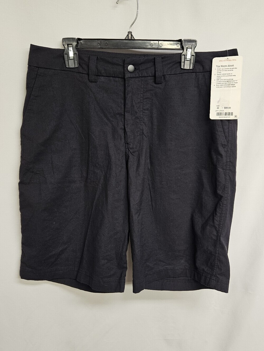 LULULEMON ATHLETICA COMMISSION SHORTS MENS SIZE 36 BLACK  11" INSEAM